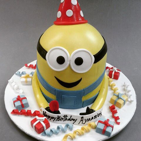 Cute Minion Theme Fondant Cake to Elevate Your Kid's Birthday Party |  Hyderabad